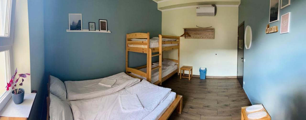 Dream Hostel Khmelnytskyi الغرفة الصورة